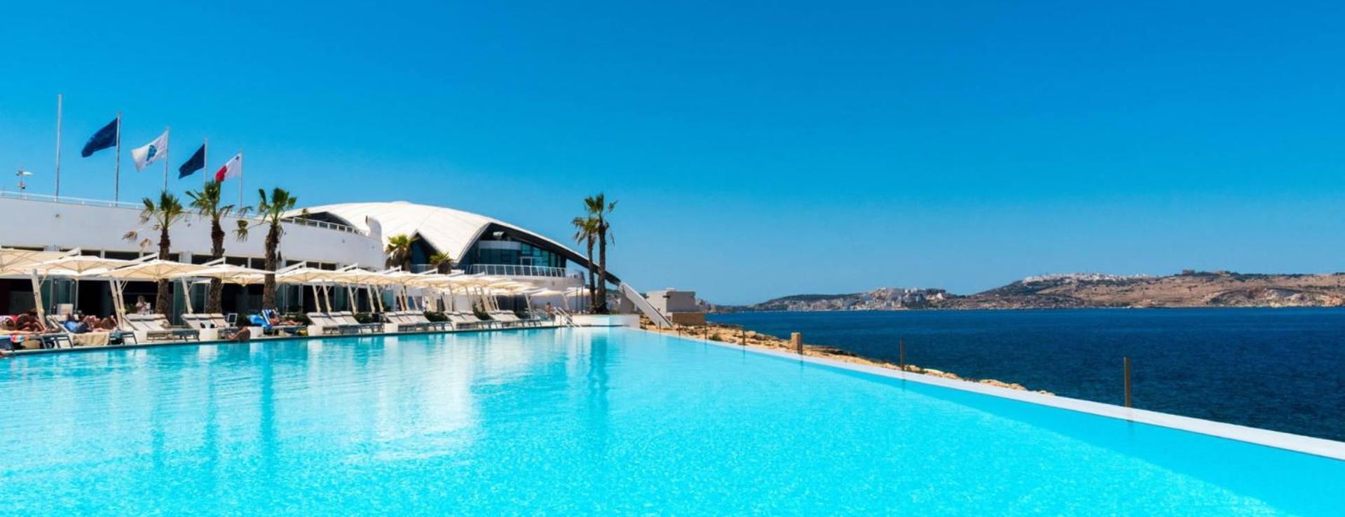 Modern & Spacious 2Br Penthouse With Terrace - Close To Qawra Beach St. Paul's Bay Dış mekan fotoğraf