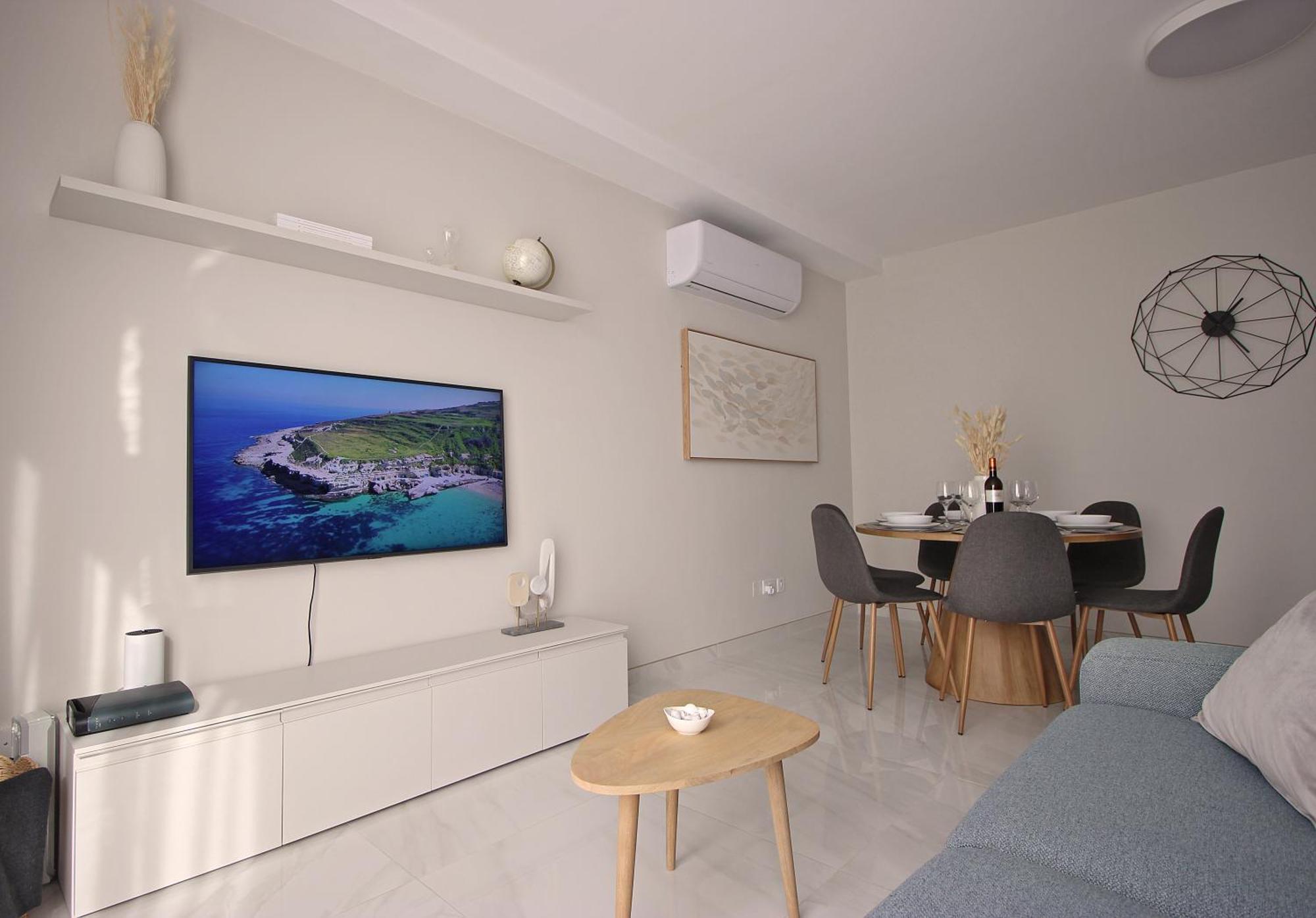 Modern & Spacious 2Br Penthouse With Terrace - Close To Qawra Beach St. Paul's Bay Dış mekan fotoğraf